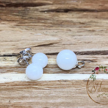 Load image into Gallery viewer, Pearl Stud Earrings