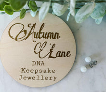 Load image into Gallery viewer, Pearl Stud Earrings