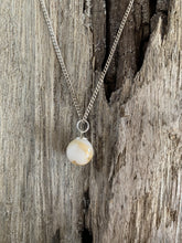 Load image into Gallery viewer, Pearl Pendant