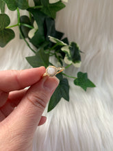 Load image into Gallery viewer, Halo Round Memory Ring