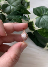 Load image into Gallery viewer, Halo Round Memory Ring