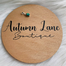 Load image into Gallery viewer, Oval Pendant