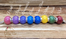 Load image into Gallery viewer, Oval Pendant