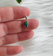 Load image into Gallery viewer, Oval Pendant