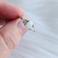 Load image into Gallery viewer, Oval Keepsake Ring