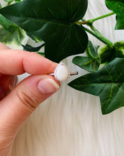 Load image into Gallery viewer, Pear Halo Ring